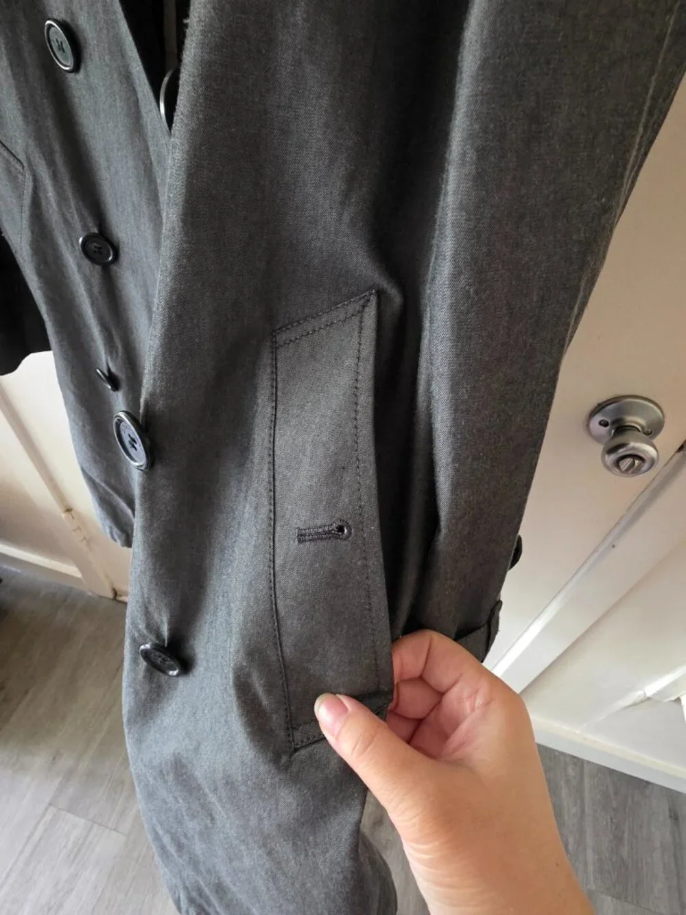 Burberry Gray Classic Trench Size 10 R, Excellent condition - Picture 4 of 16